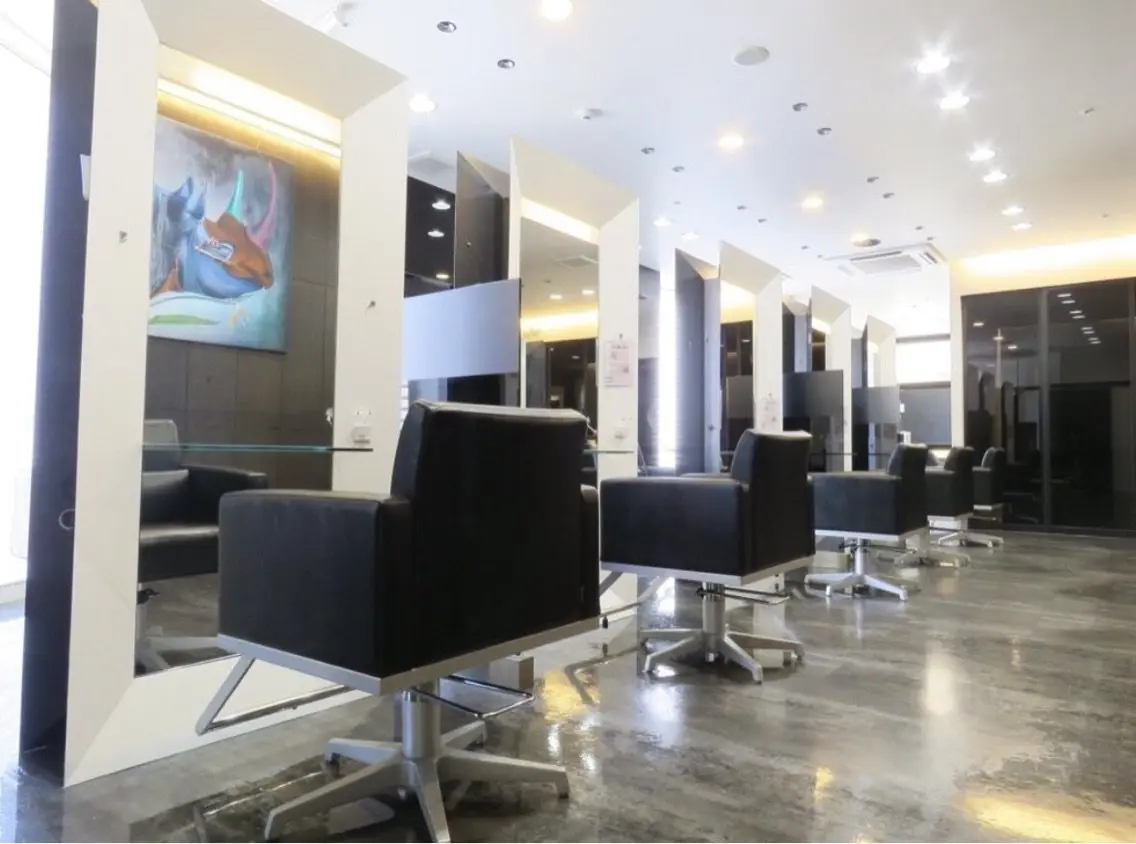 BIGOUDIsalonの内観・外観1