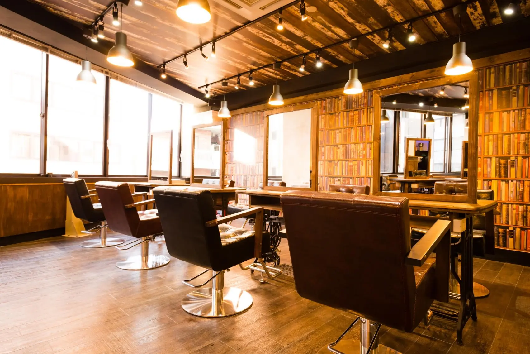 H/M Hair Home 　池袋2号店の内観・外観2