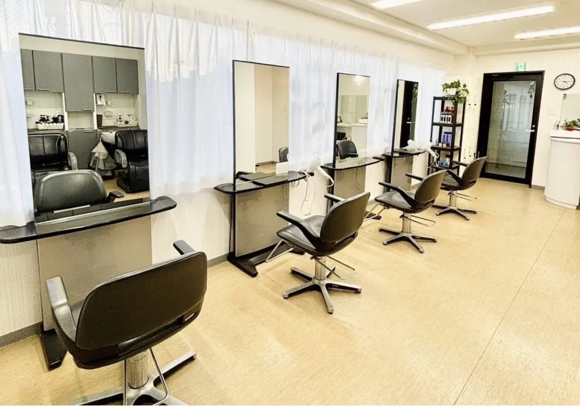 hair salon xusiiの内観・外観1