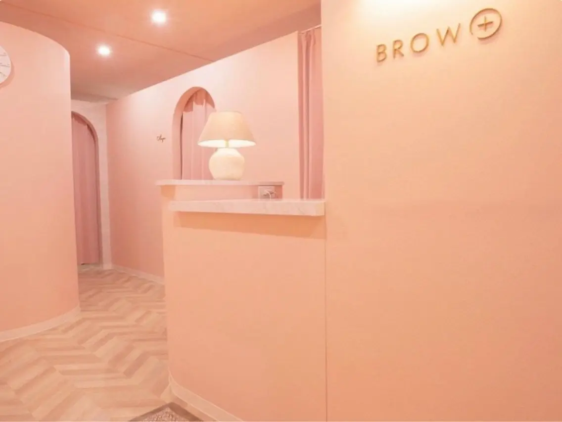 BROW＋の内観・外観1