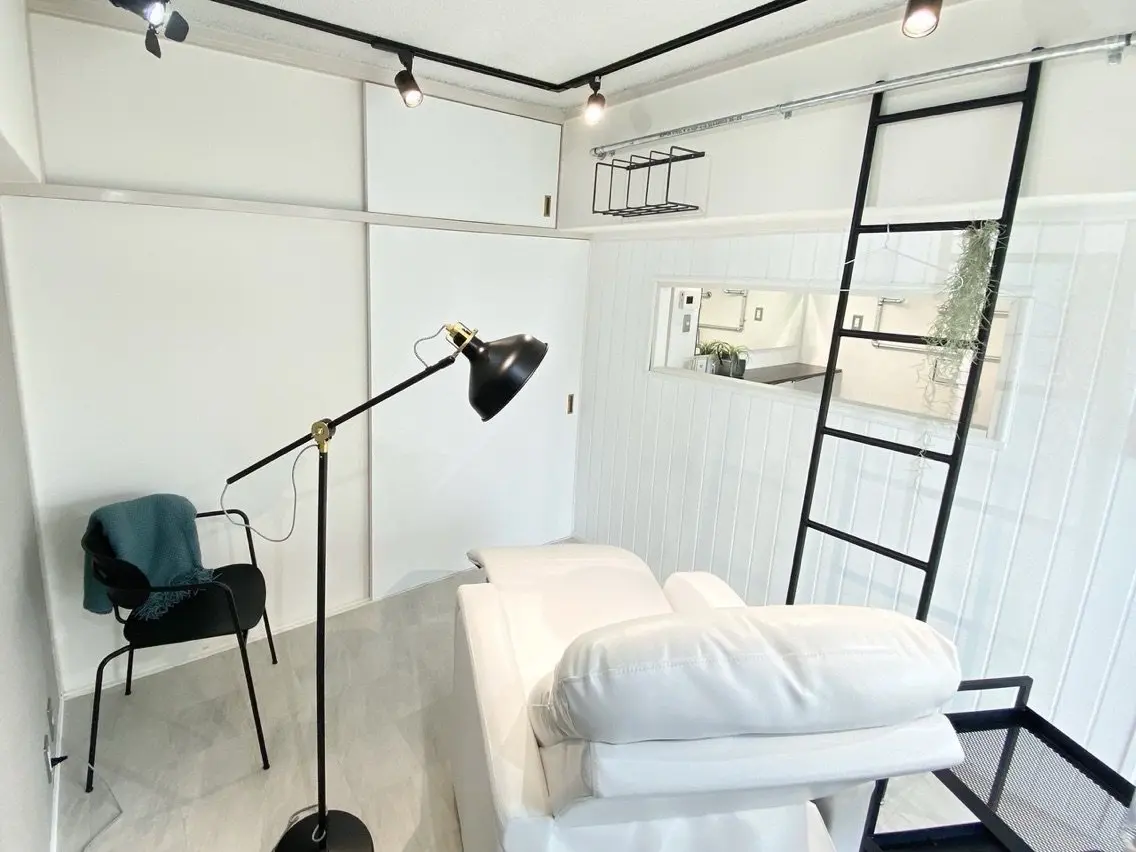 〜まつげエクステ＆眉毛の専門サロン〜eyelash salon Luciaの内観・外観3