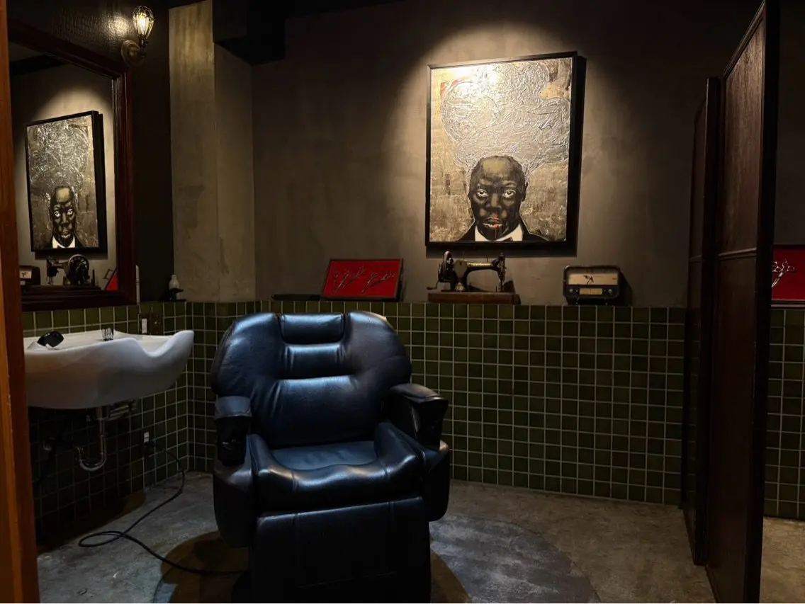 barber shopREGALOの内観・外観1