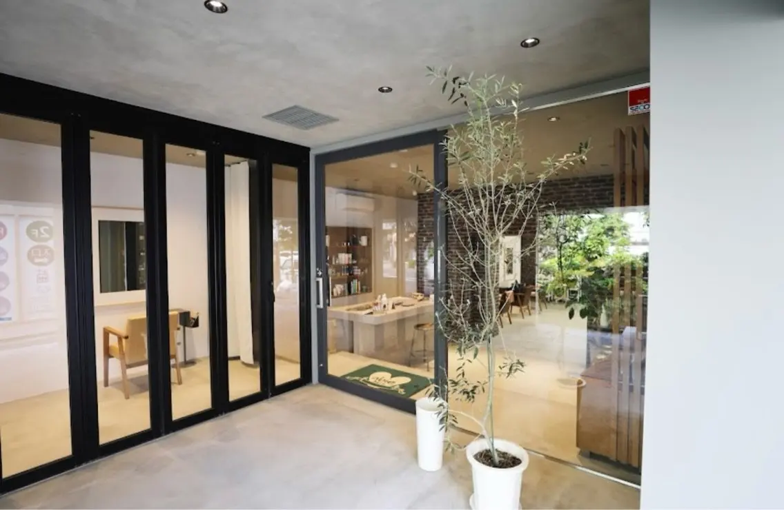 abie hair 西大島店の内観・外観1