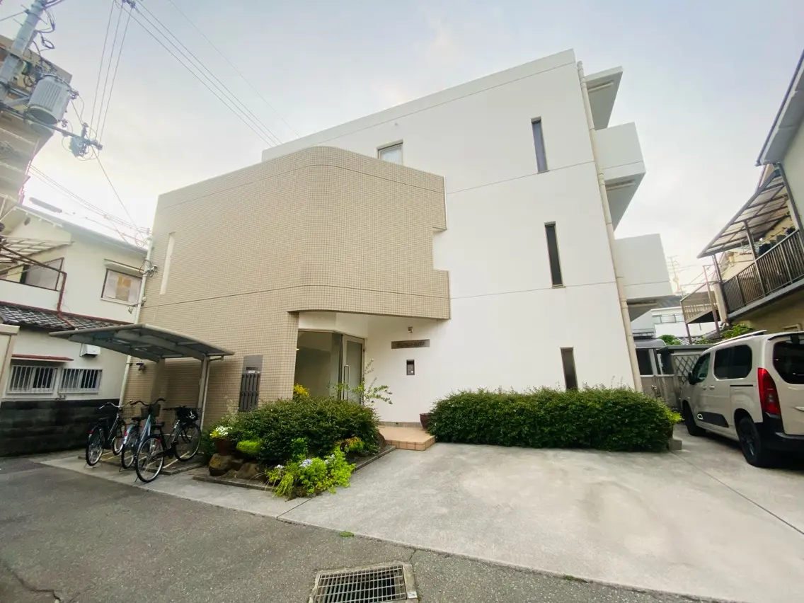メナードフェイシャルサロン 尼崎塚口本町店の内観・外観2