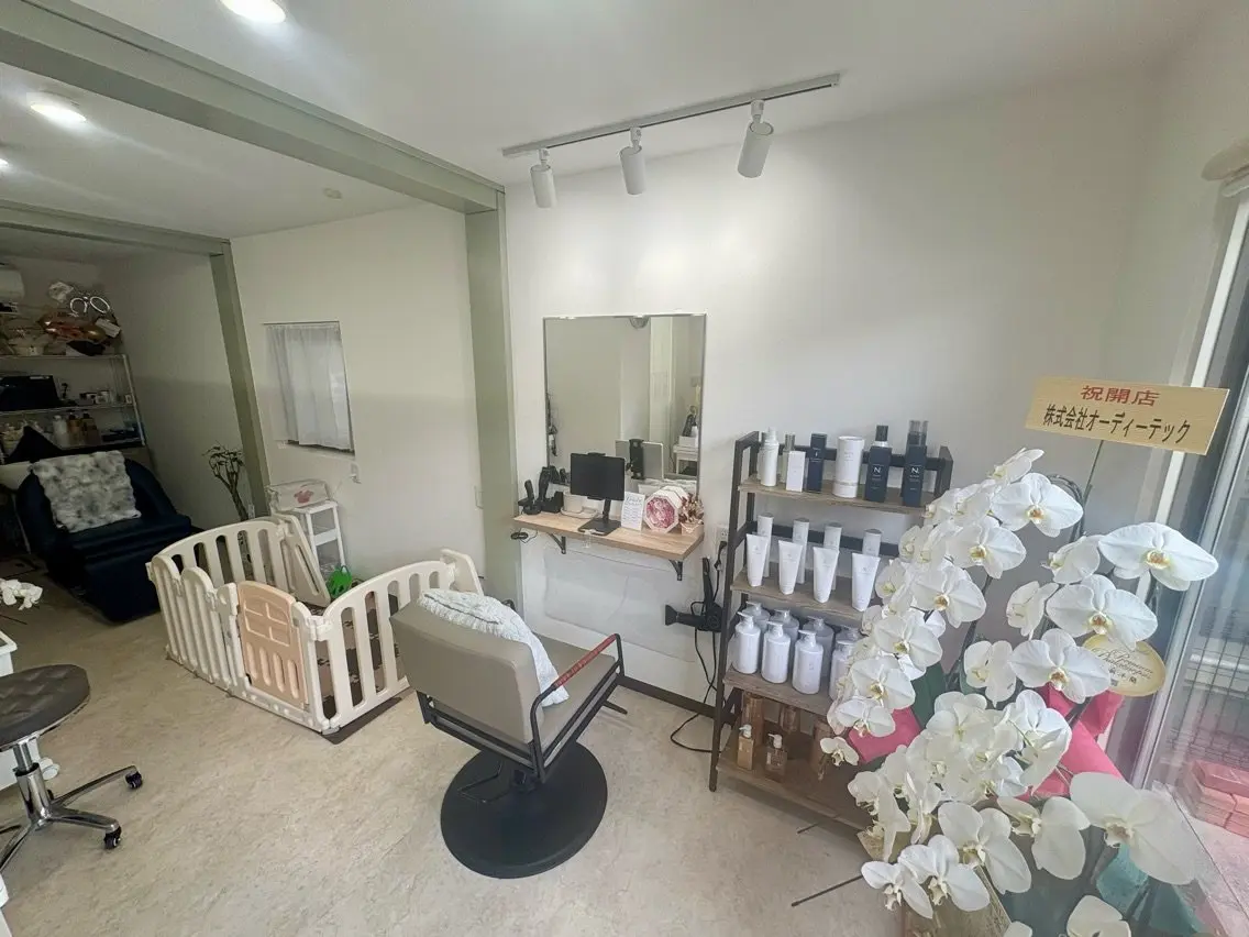 hair  salon leaの内観・外観2