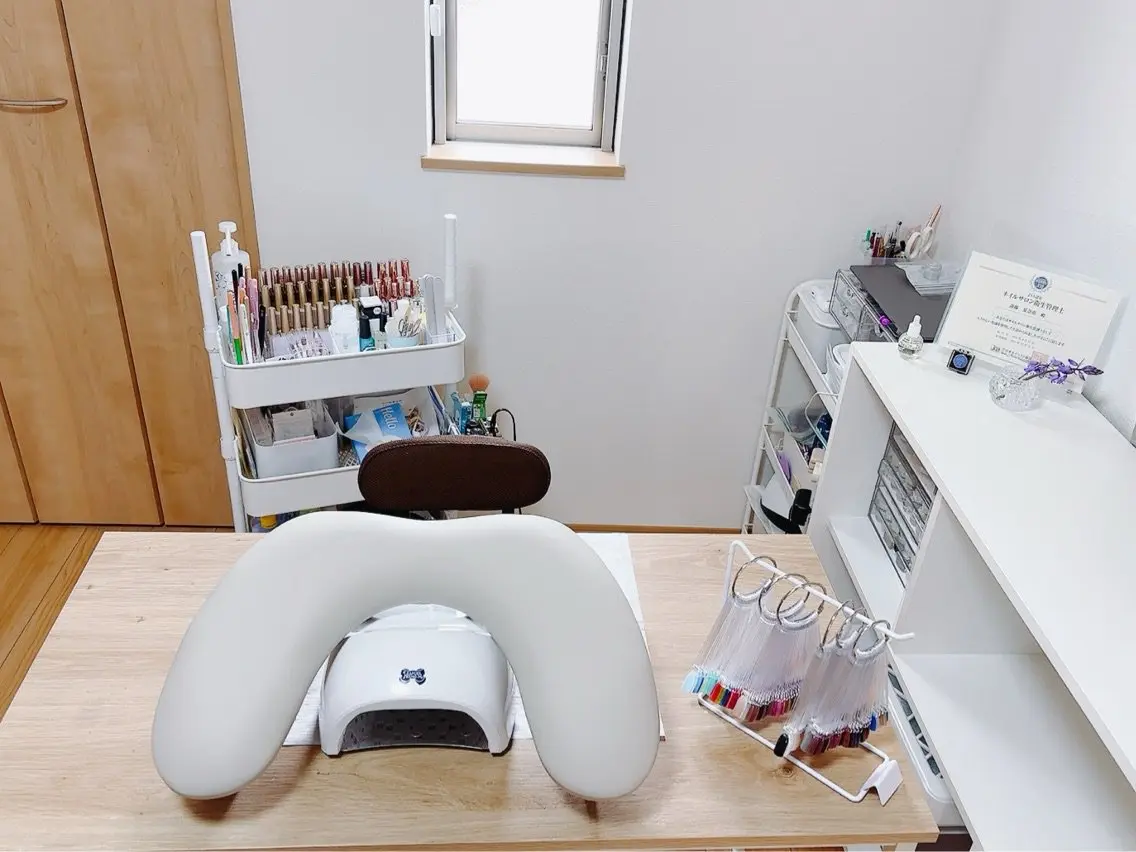nail salon Chambretteの内観・外観1