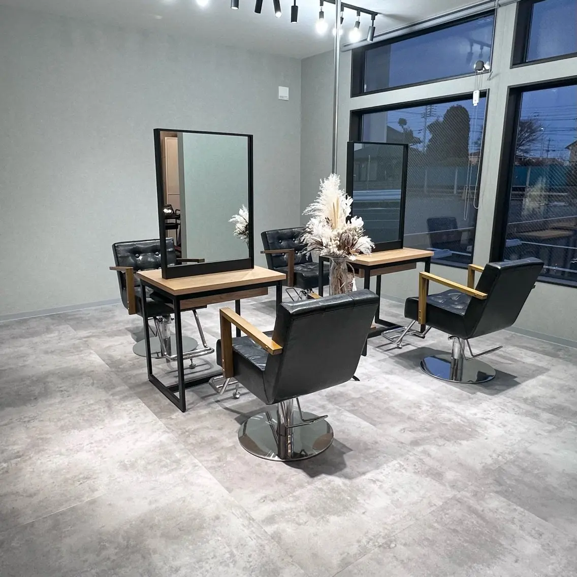 Luana hair makeの内観・外観2