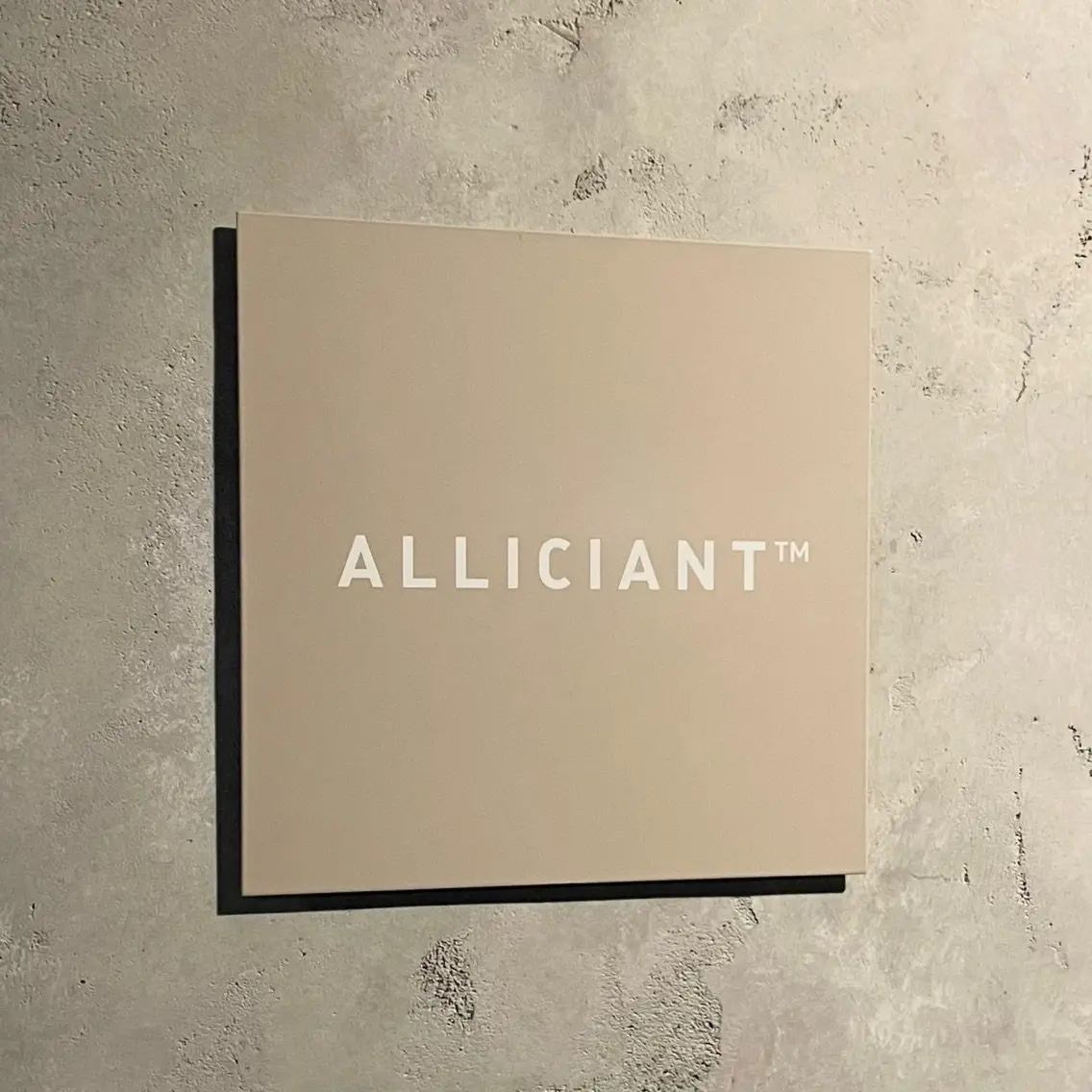 ALLICIANT塚口店の内観・外観1