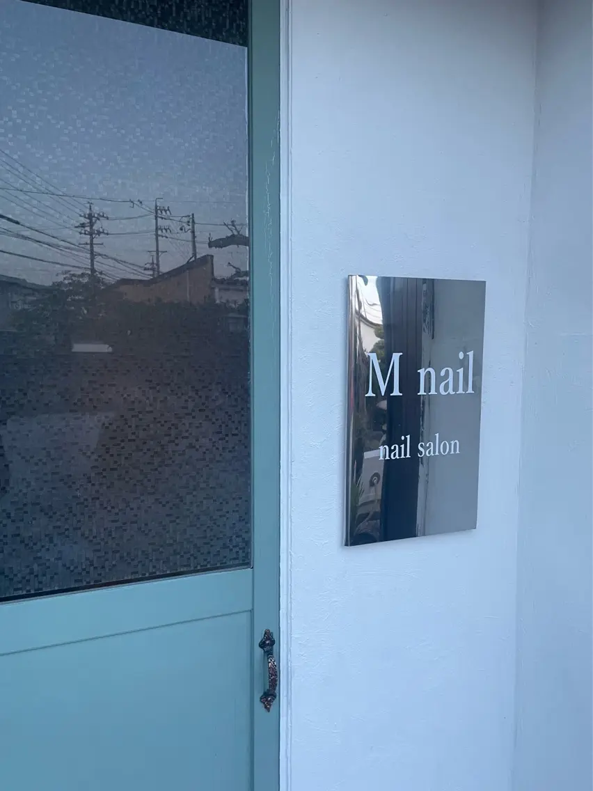 M Nailの内観・外観1