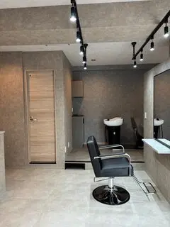 AdeLaide Hairの内観・外観1