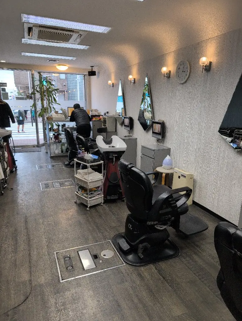 フランス館　消防署前店の内観・外観1
