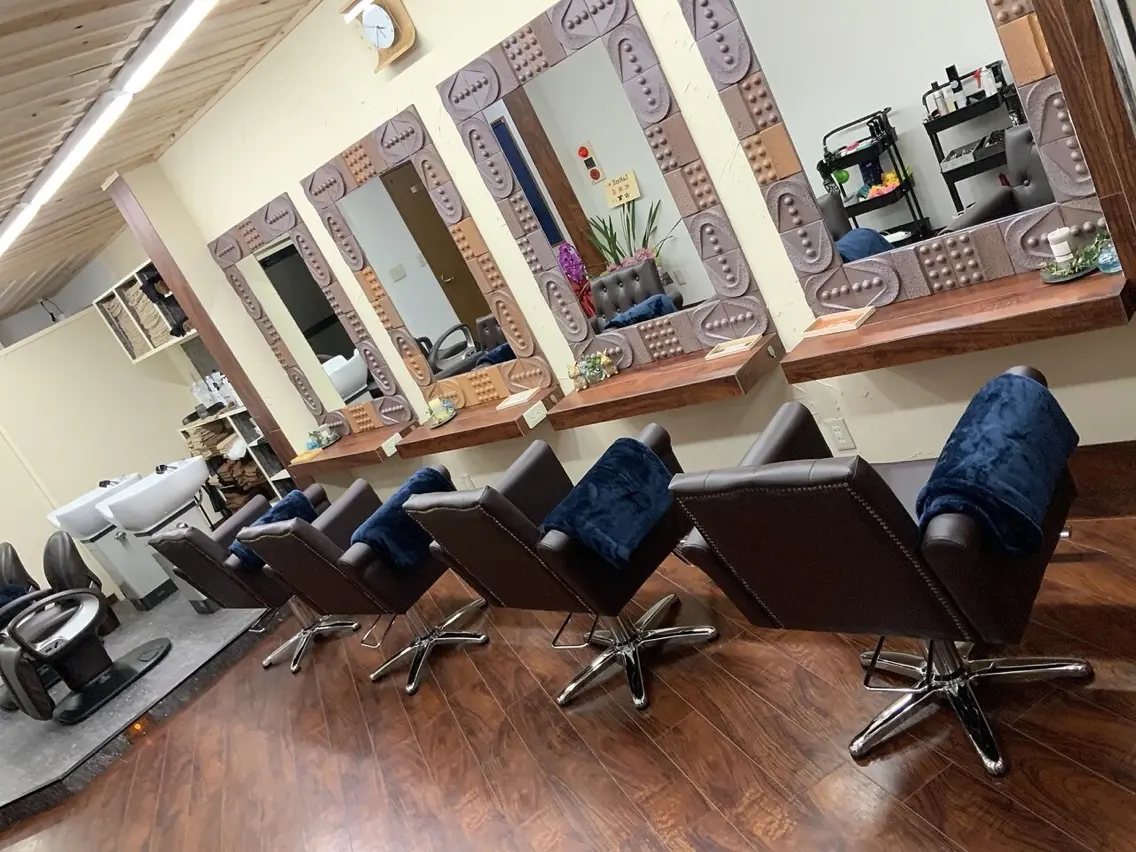 Hair atelier LaRmEの内観・外観2