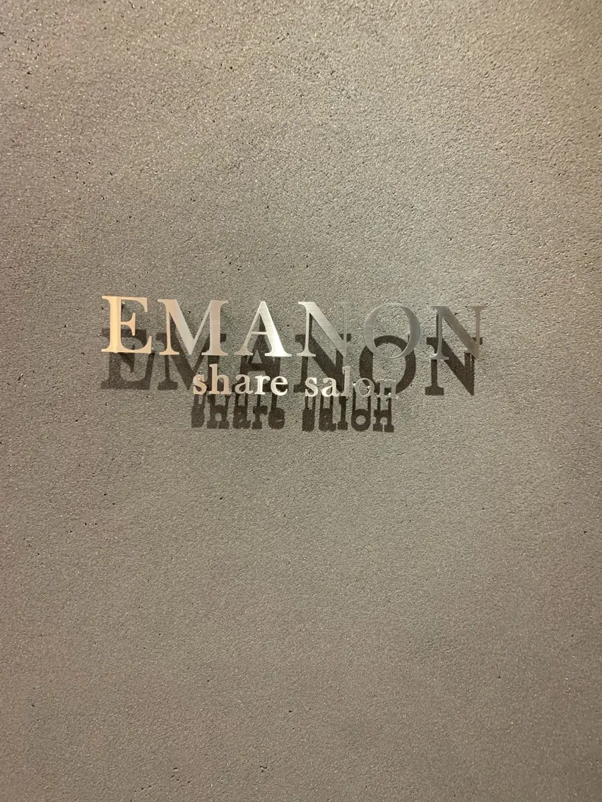emanon 新宿東口店の内観・外観1