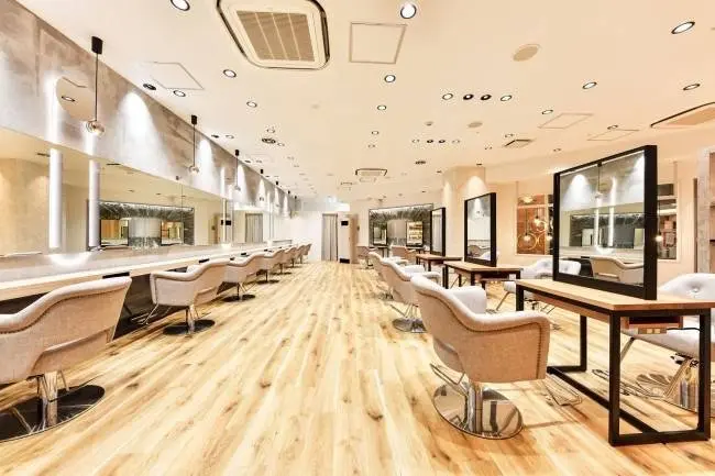 fizelleあべのルシアス店の内観・外観2
