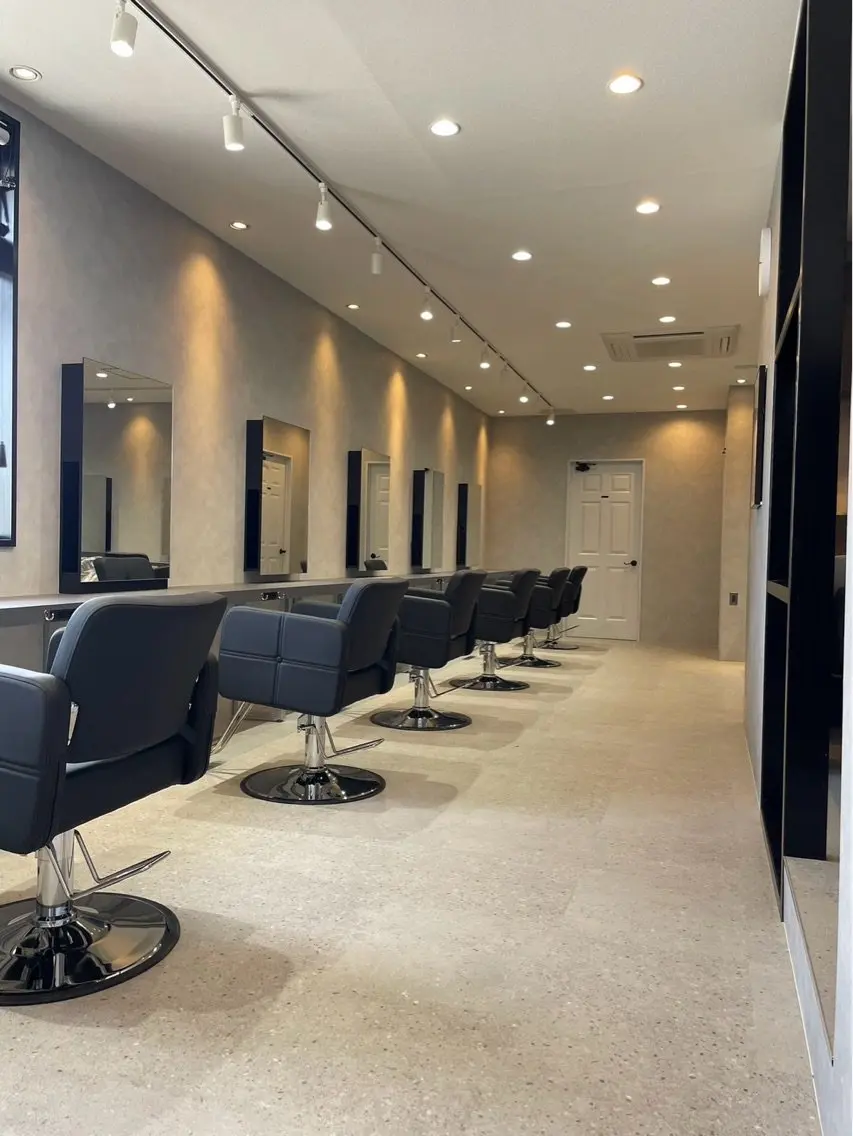 Agu hair lang高松店の内観・外観2