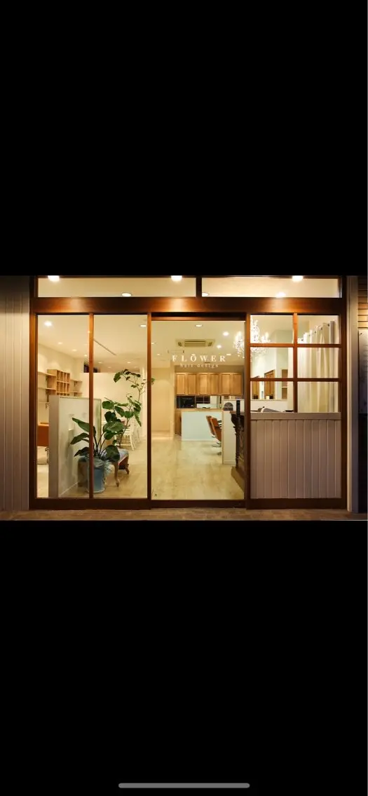 FLOWERの内観・外観1
