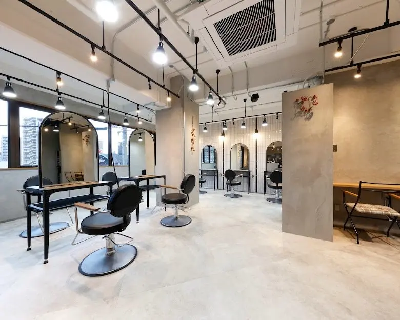 La fith hair clay 南草津店の内観・外観1