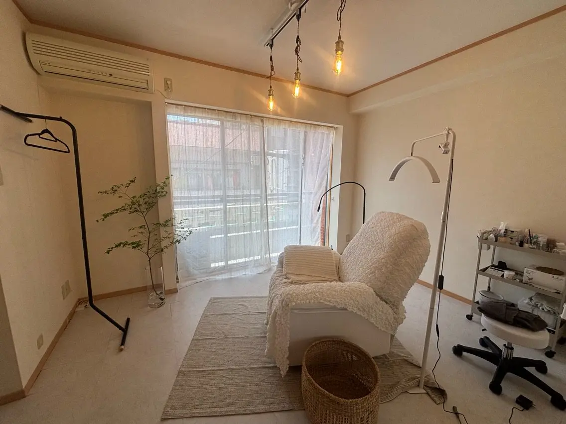 punón  eye salonの内観・外観1