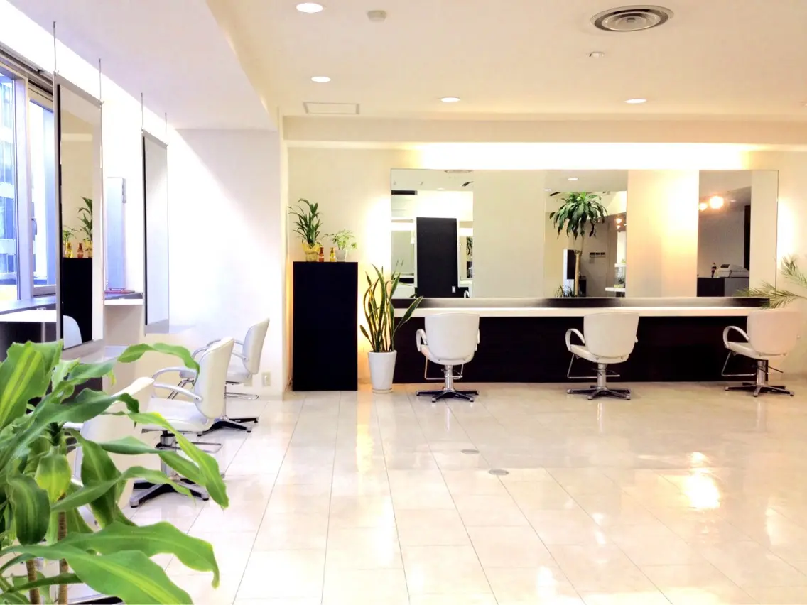 HAIR MAKE Rizaの内観・外観1