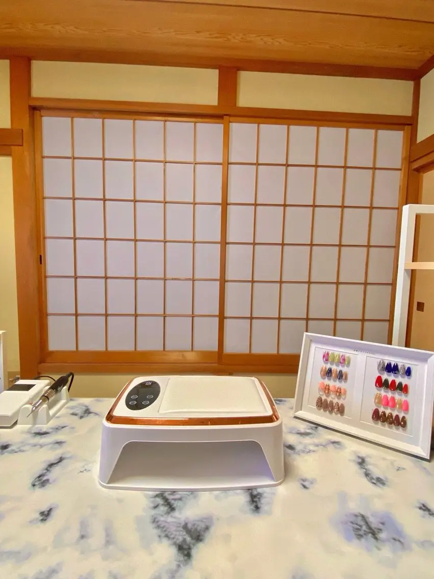 Bellnailsの内観・外観1