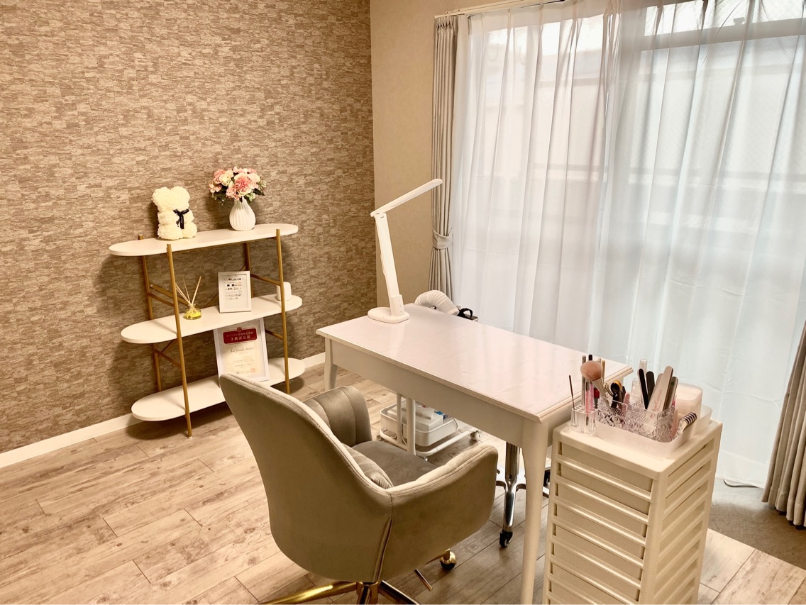 Verita     Nailの内観・外観1