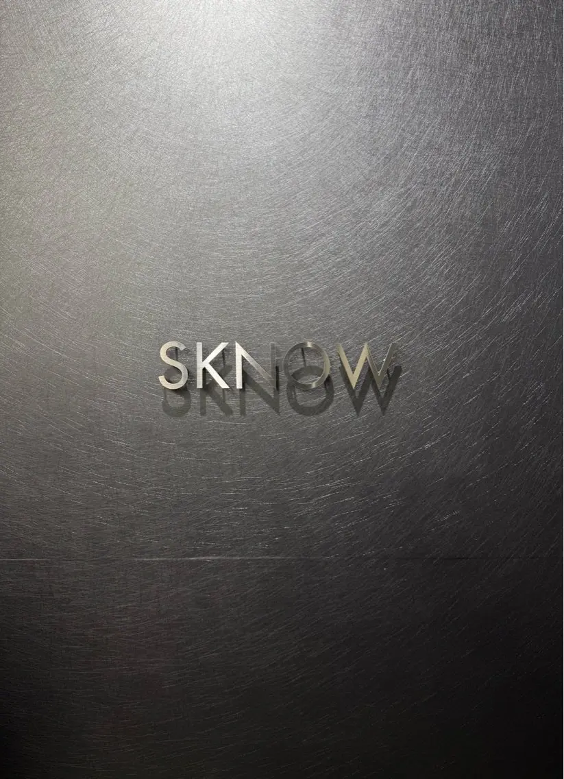 SKNOWの内観・外観2