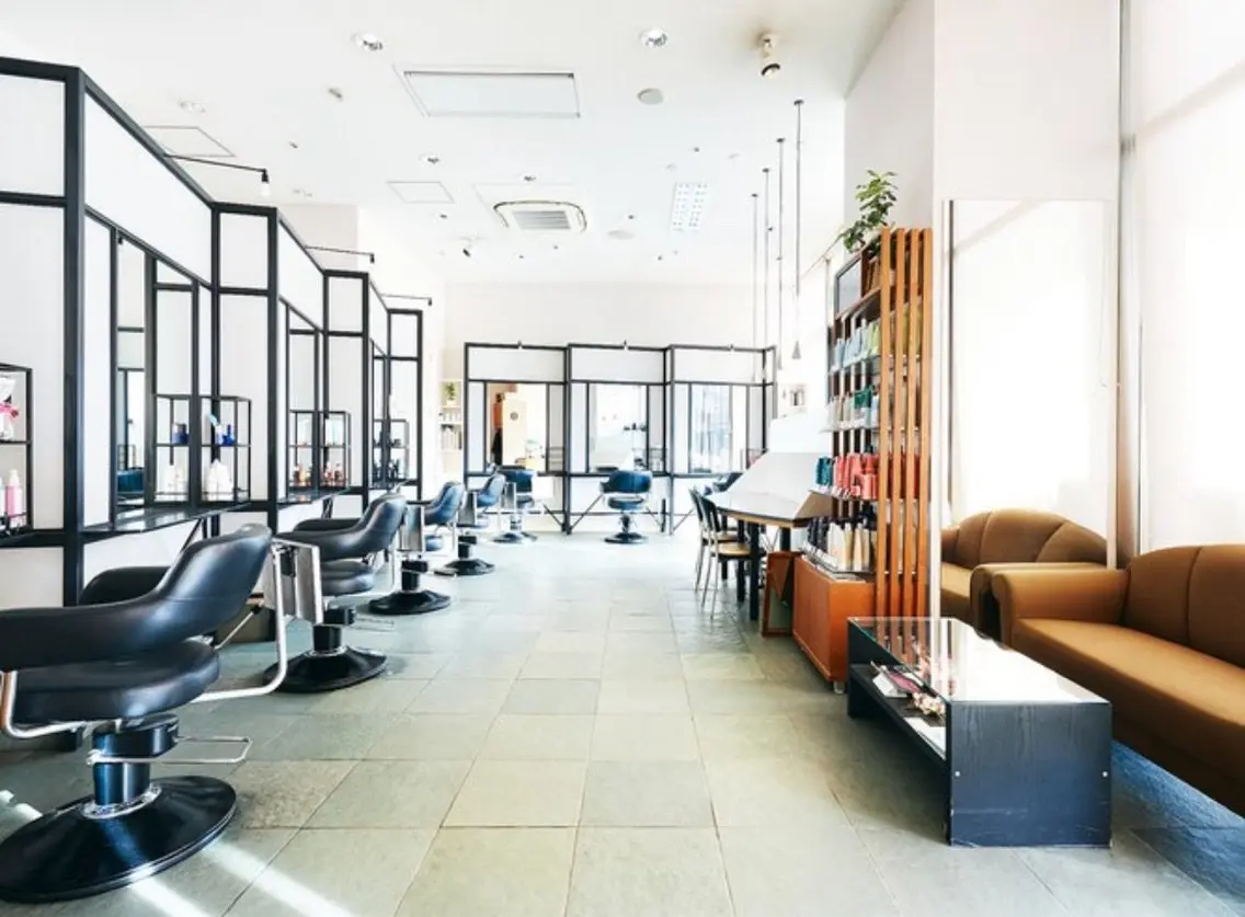 HAIR DESIGNING Comme Matisse 恵比寿ガーデンプレイス 【コムマティス】の内観・外観1