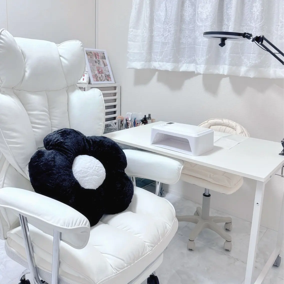 Nail salon Lycorisの内観・外観1