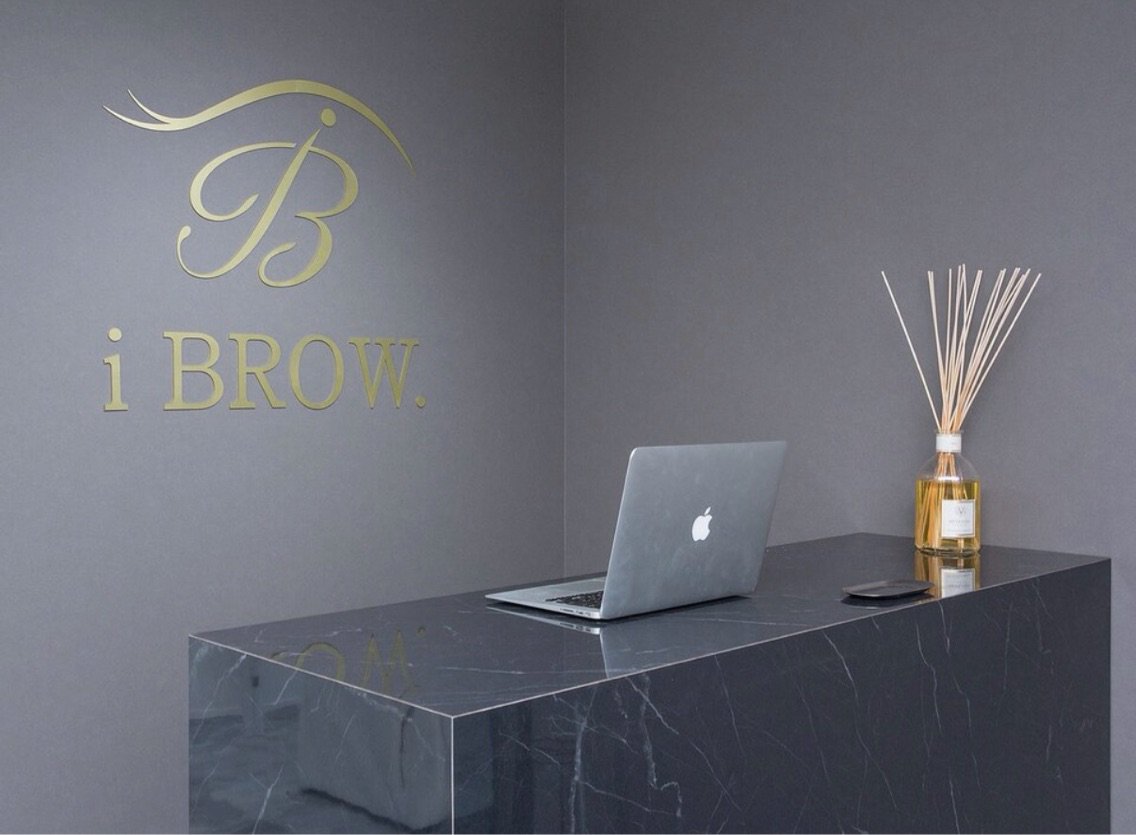 ibrow.岐阜店の内観・外観1