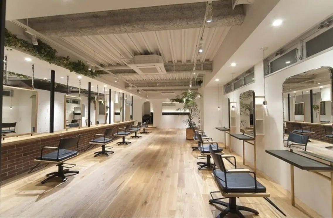 Pap's de coiffeur 甲南山手店の内観・外観2