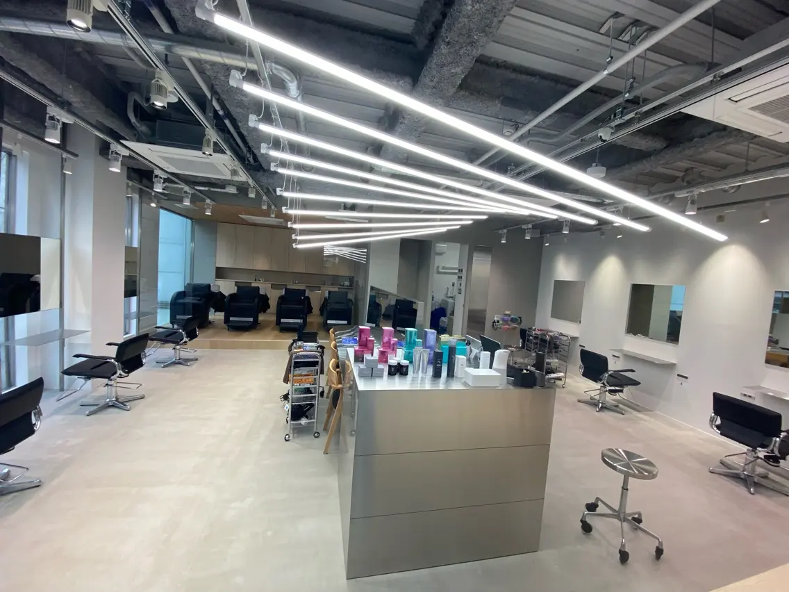 by fifth Man's salon天神大名の内観・外観3