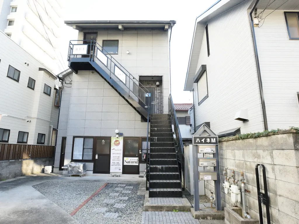 R.E.Iの内観・外観1