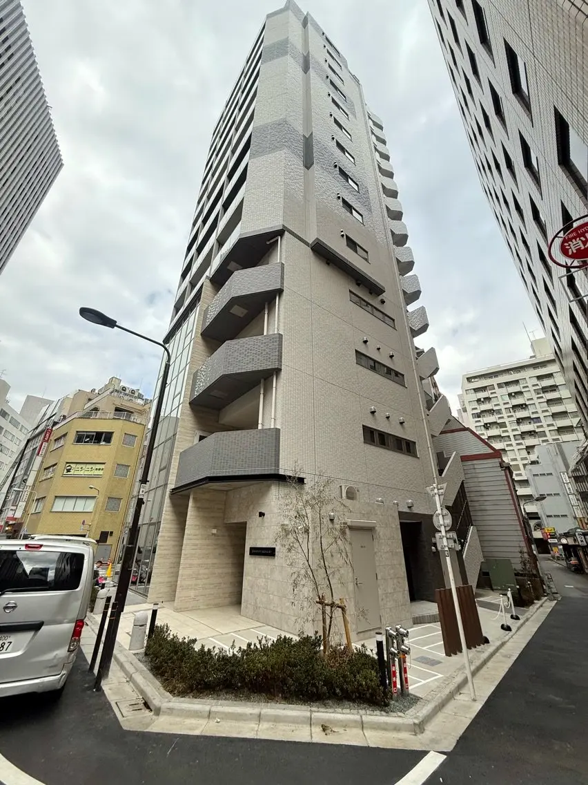 SALOWIN池袋East店3Fの内観・外観1