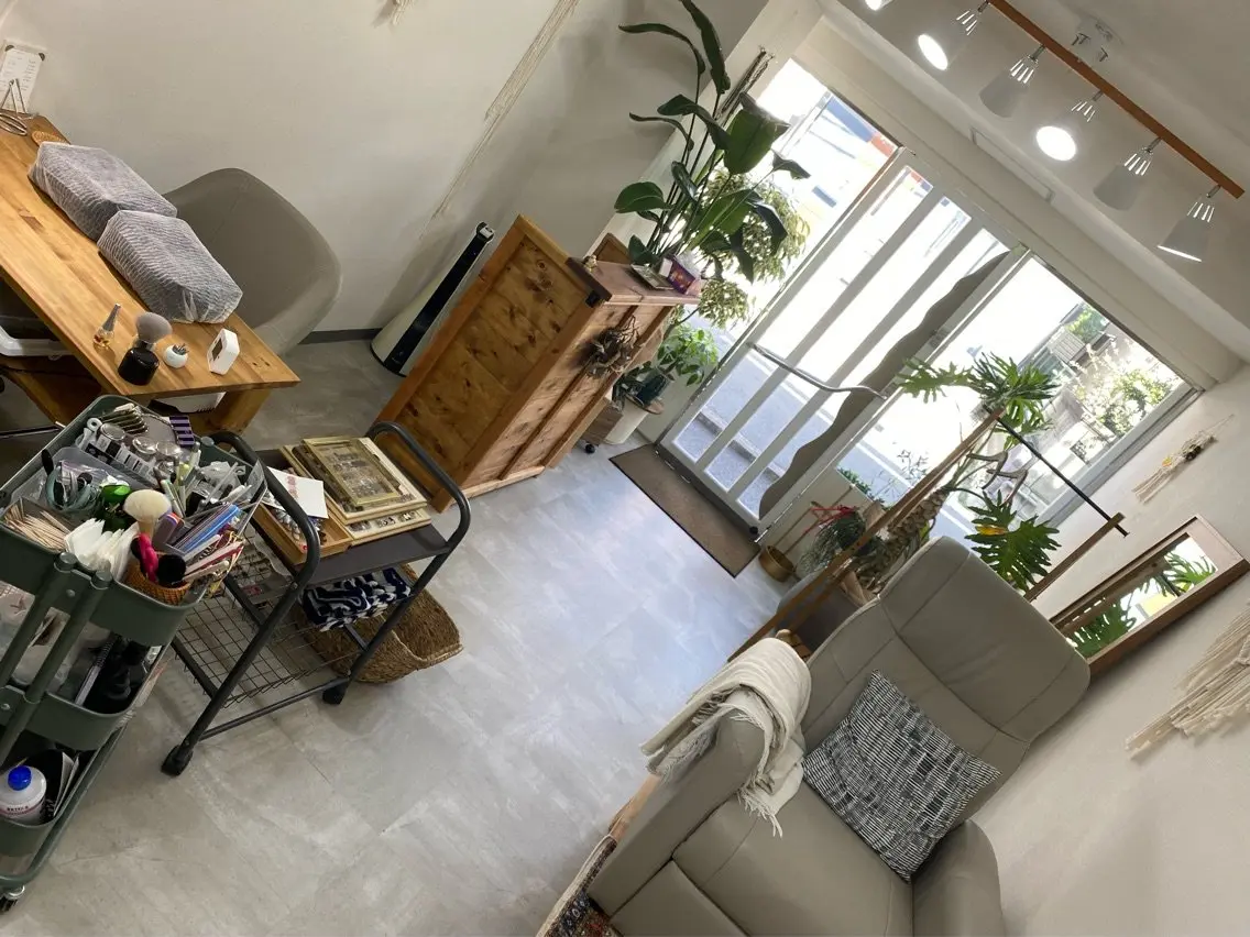Olive nail salonの内観・外観2