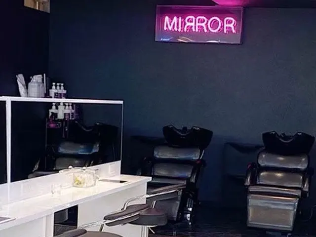 ONE's MIRROR 原宿店の内観・外観2