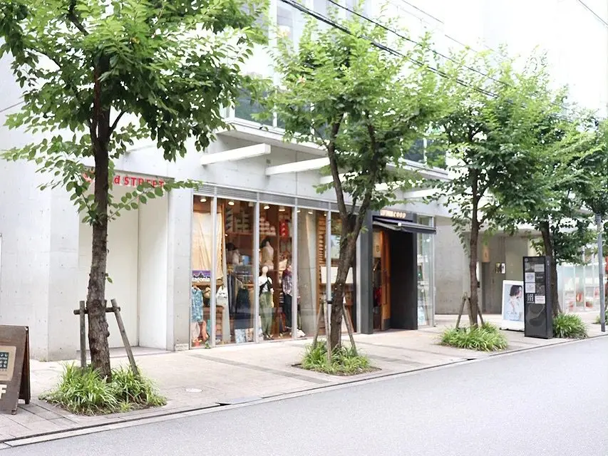 ウノプリールネイルサロン　茶屋町店の内観・外観2