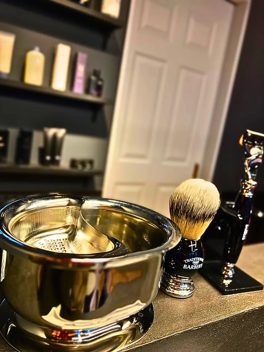 LUX THE BARBERの内観・外観2