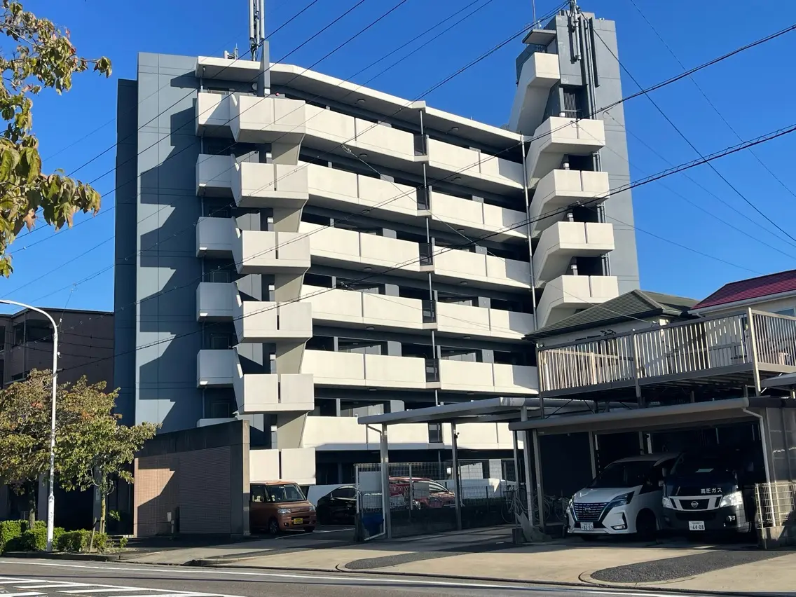 メナードフェイシャルサロン　中川大当郎店の内観・外観3