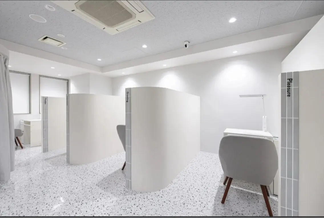 GO TODAY SHAiRE SALON新宿Ciel店の内観・外観3