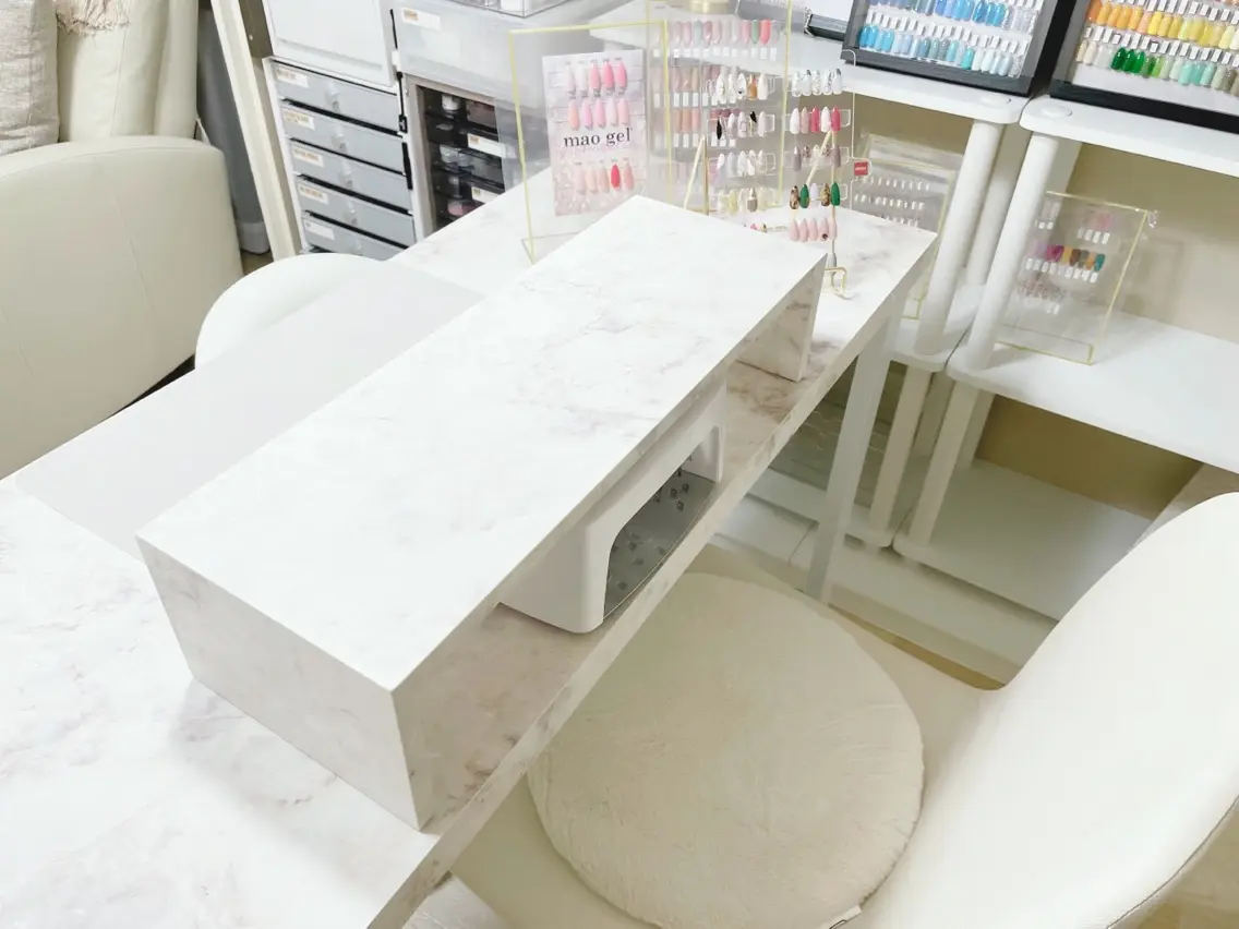 NAILSALON Knailの内観・外観2