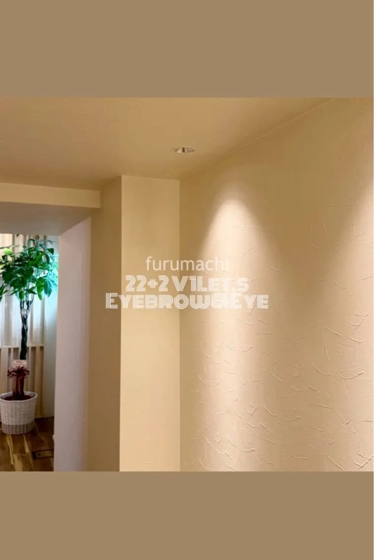 22+2 V1Let,s Eyebrow&Eyeの内観・外観1