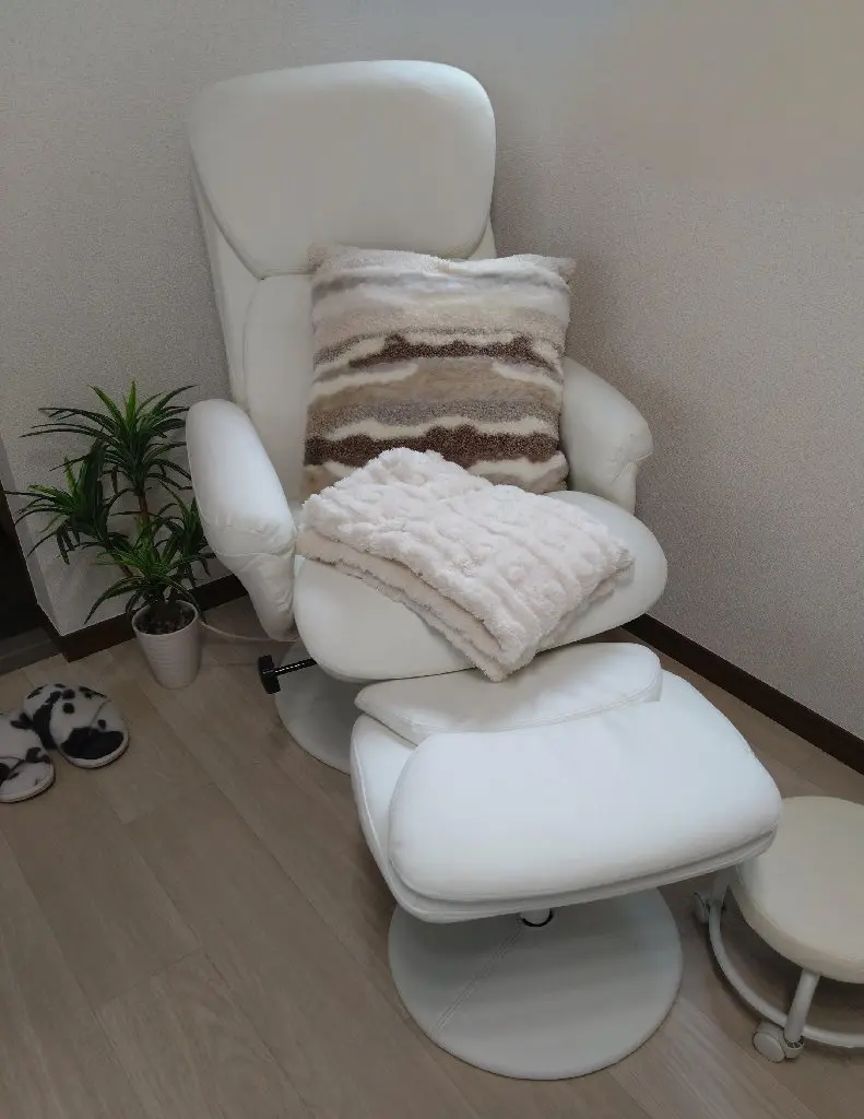 nail_es_の内観・外観2