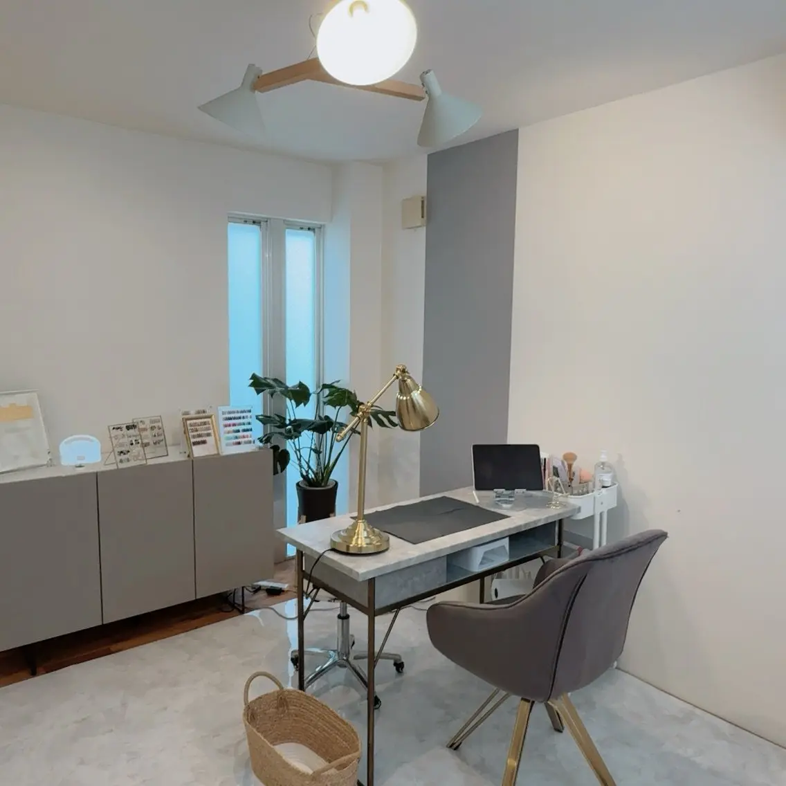 nail salon nommiの内観・外観2
