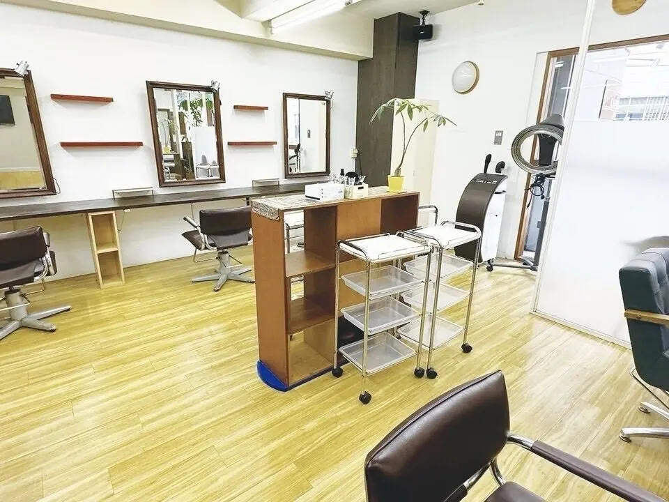 TOTAL BEAUTY  BREK 藤枝店の内観・外観2