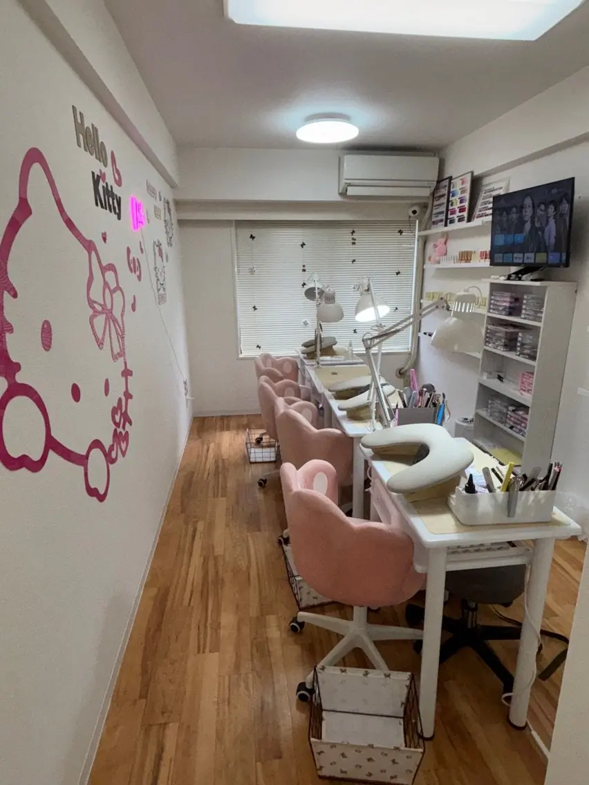 Momoa nail salonの内観・外観1