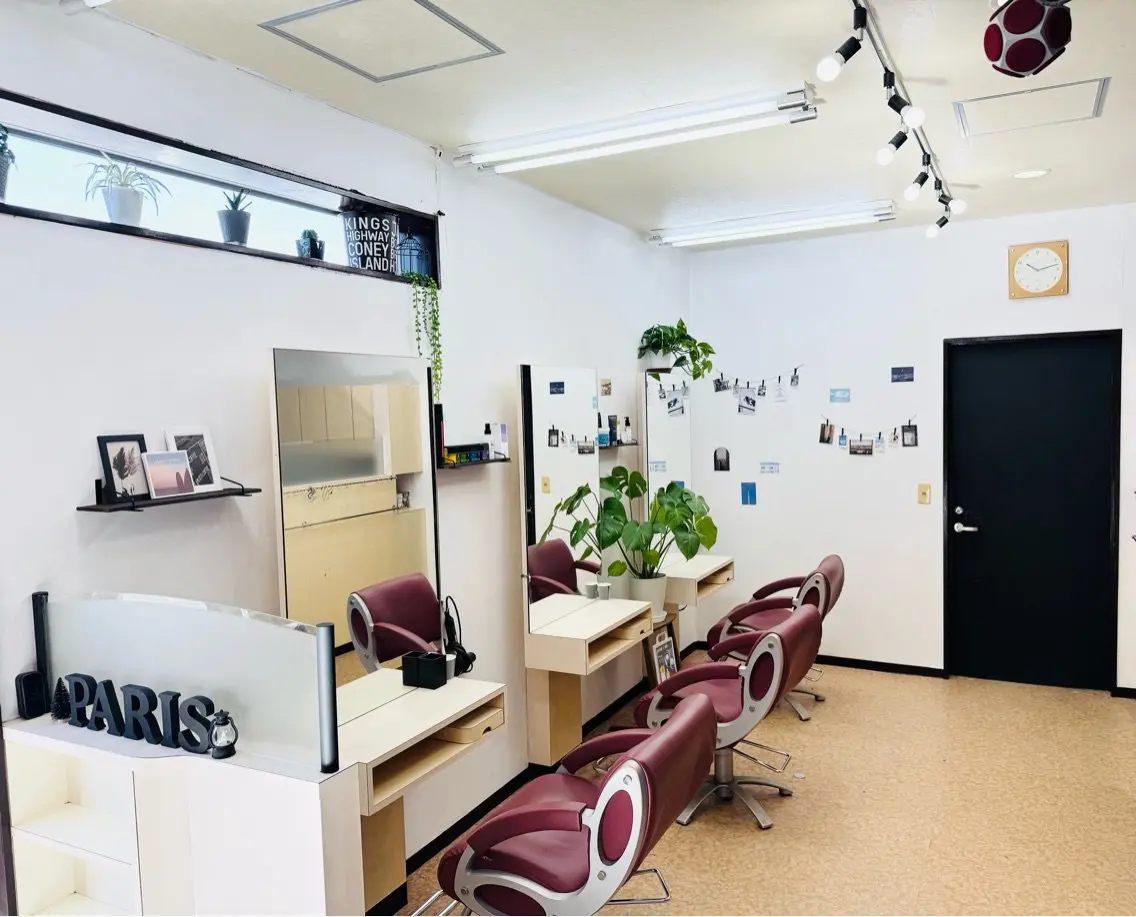 PARISMEN'sSalonの内観・外観1