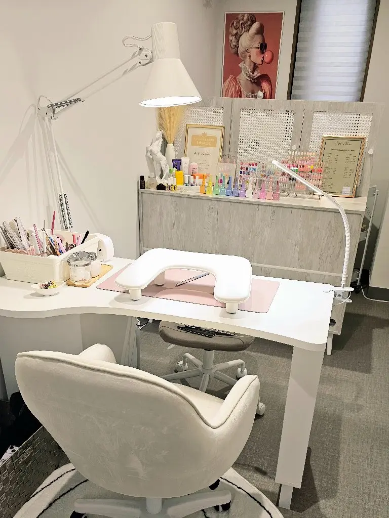 Ra: Nailの内観・外観2