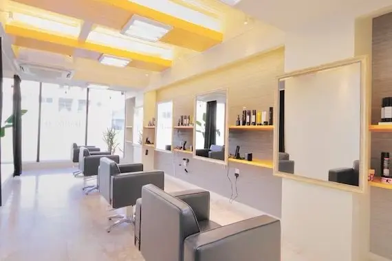 men's salon magic蒲生店の内観・外観1