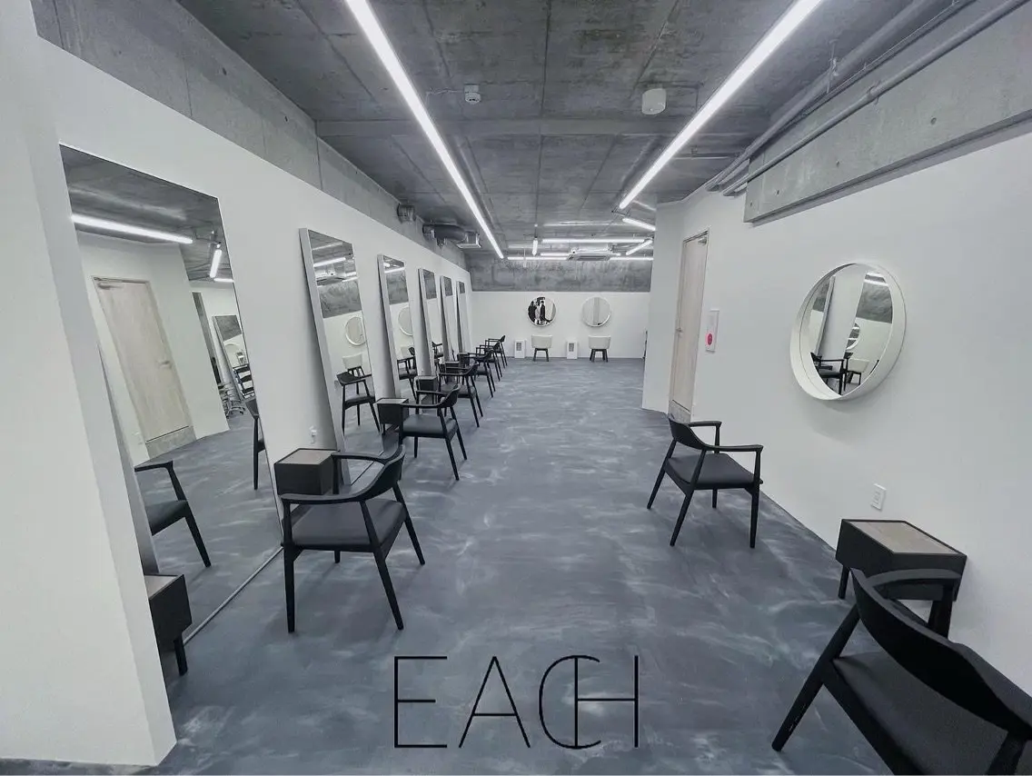 EACHの内観・外観1