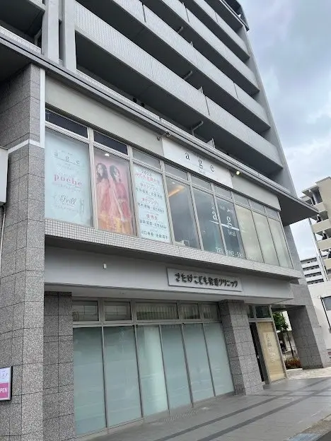 ヘアメイクアージュ下大利店の内観・外観2